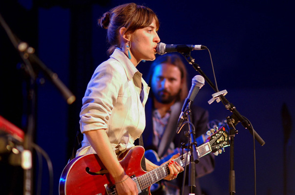 Leslie Fiest and Band